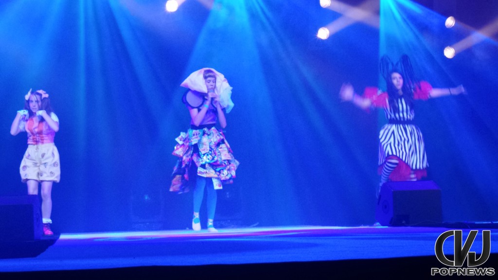 20120217_020948 [1600x1200]