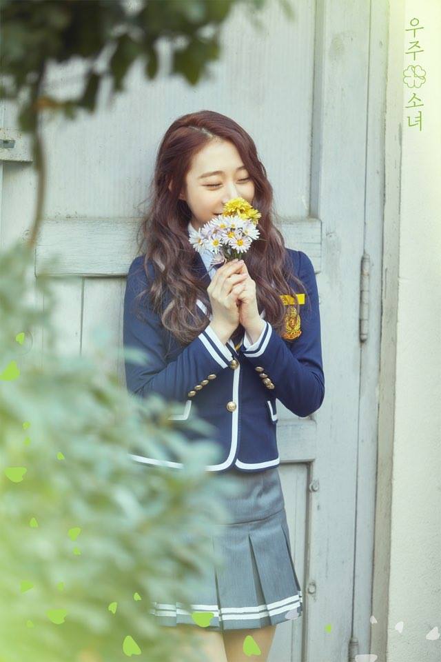 cosmic-girls-teaser-just-tell-me-why-yeon-jung-1