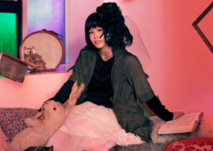 Yakushimaru_Etsuko_-_COSMOS_vs_ALIEN_Promo