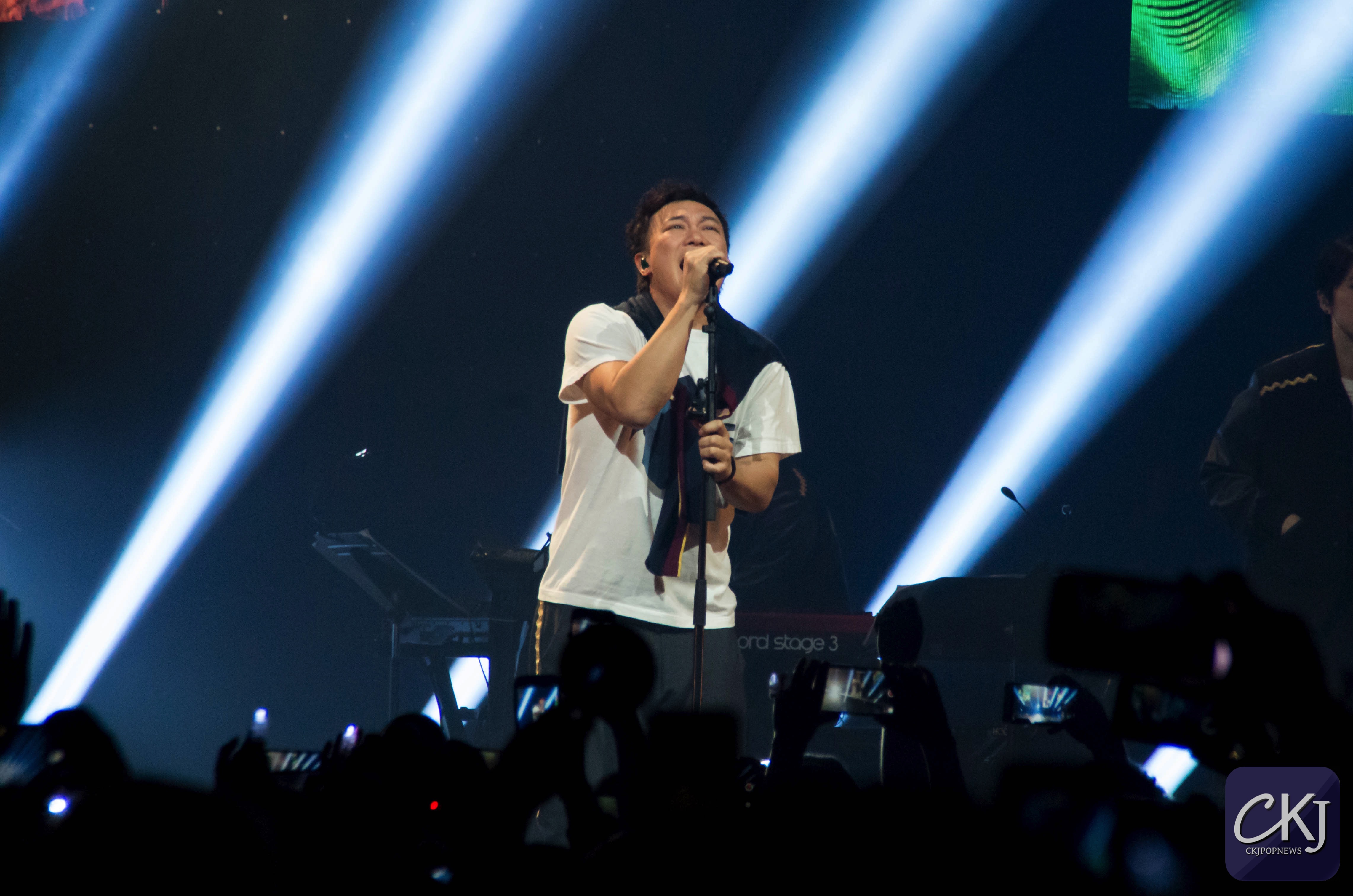 [LIVE REPORT & CONFÉRENCE] Eason Chan, entre one man show et concert