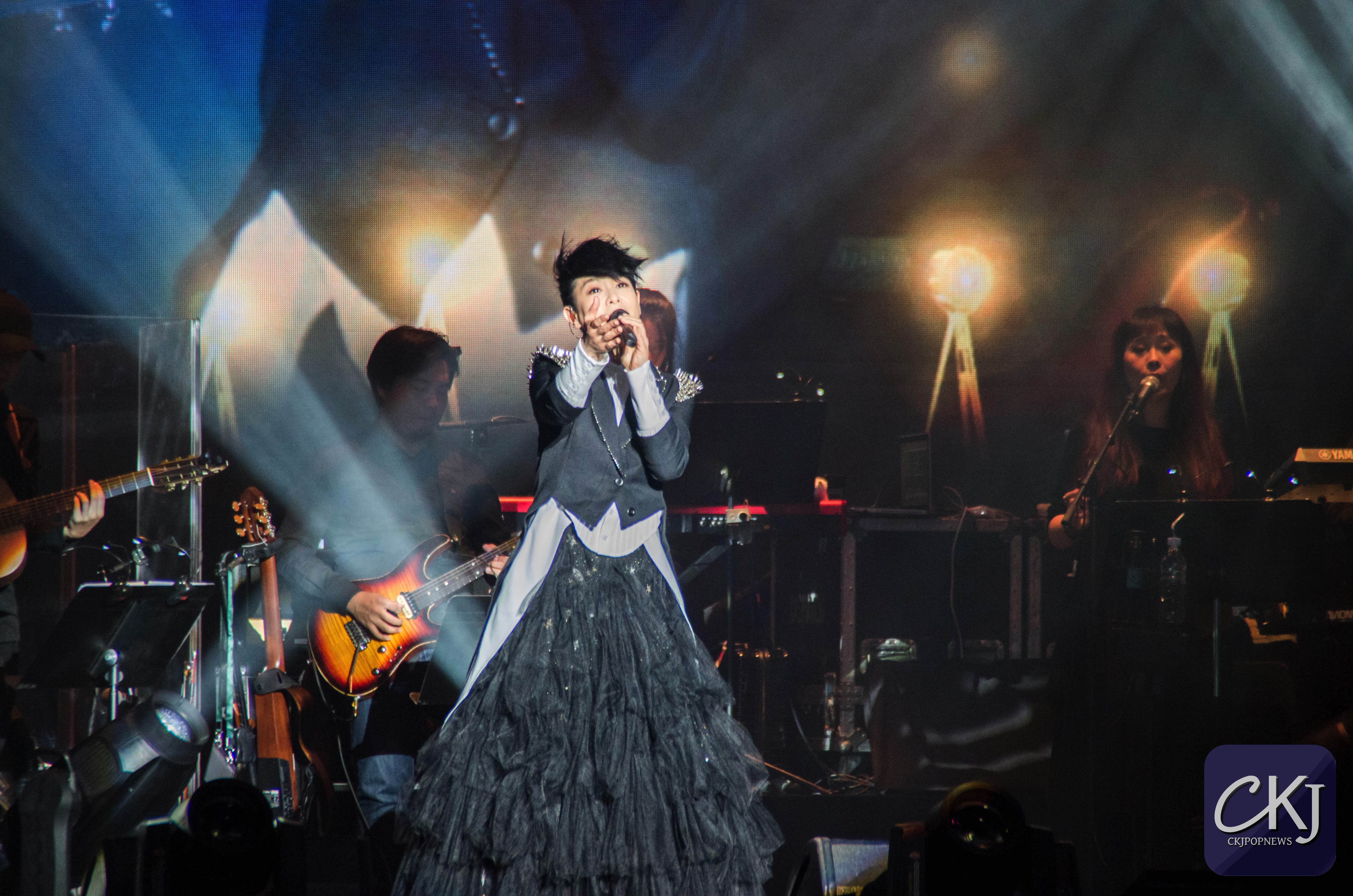 rené-liu_concert_casino-de-paris_28112016_groupal_01P2963